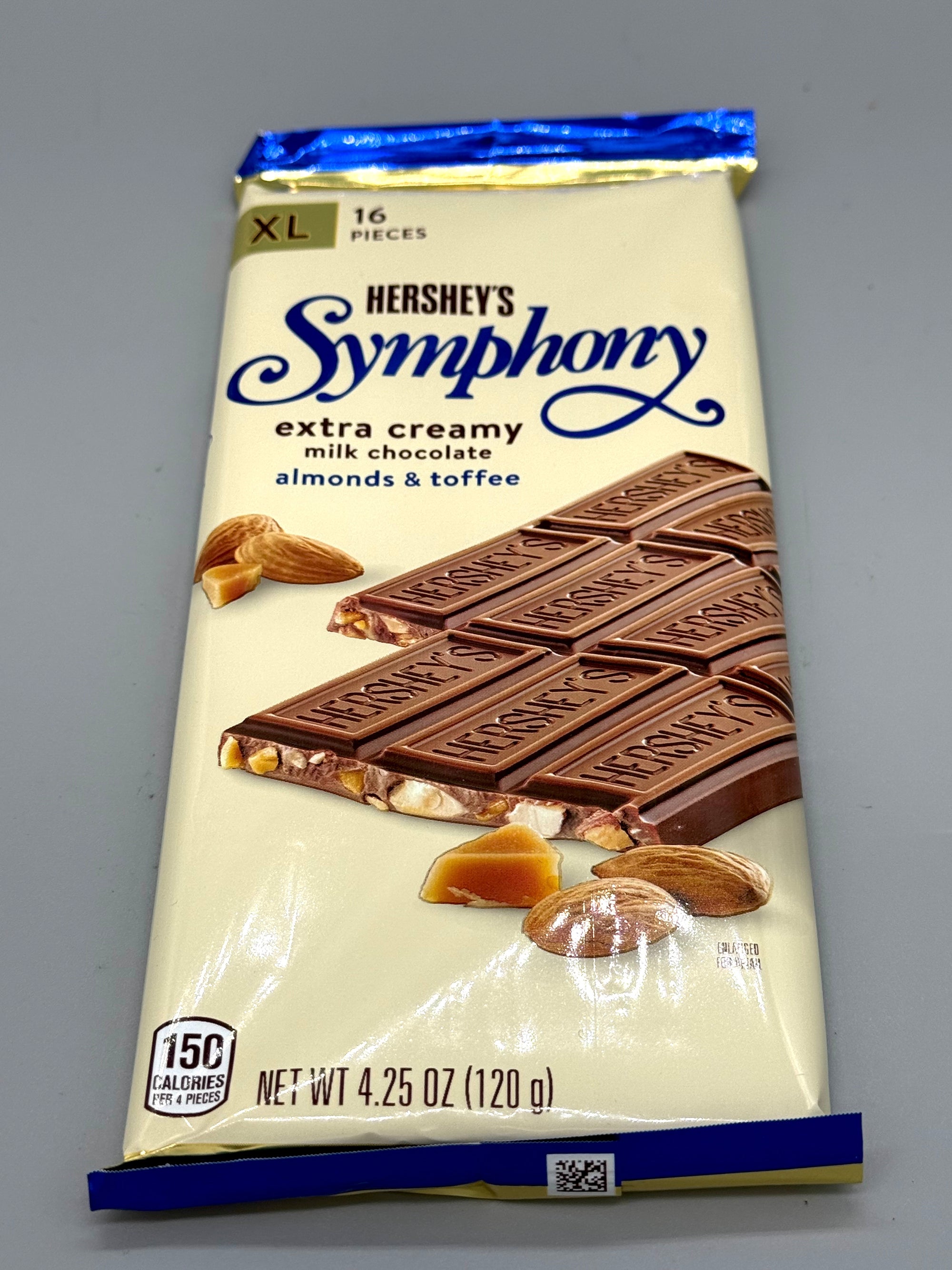 Hershey's Symphony extra creamy milk chocolate almonds &amp; toffee