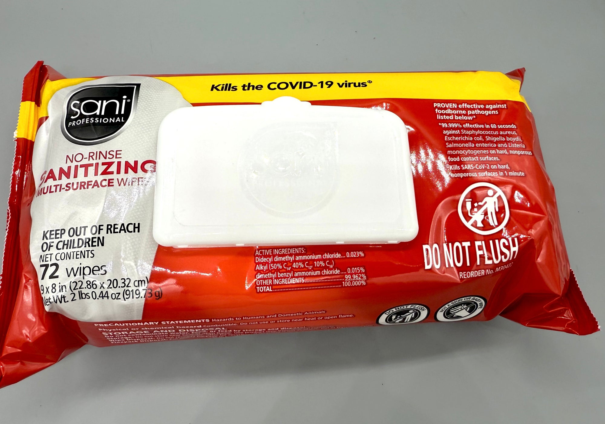 Sani Professional No-Rinse sanitizing wipe