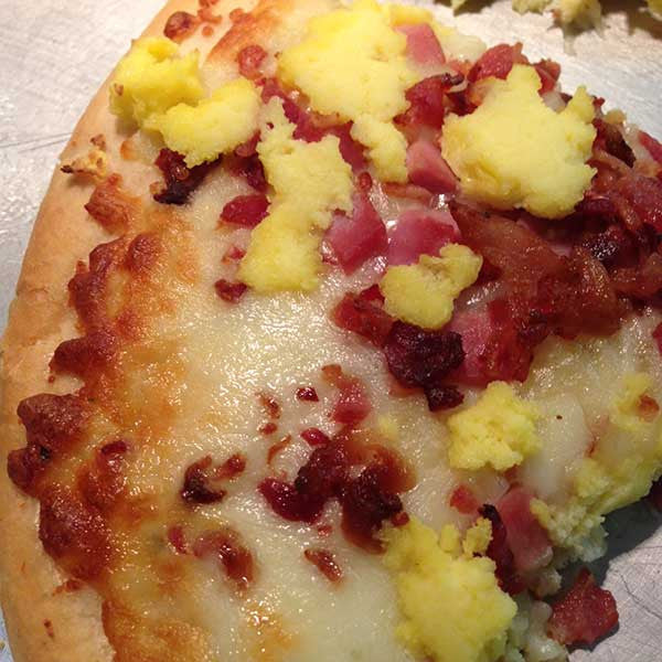 Breakfast Pizza