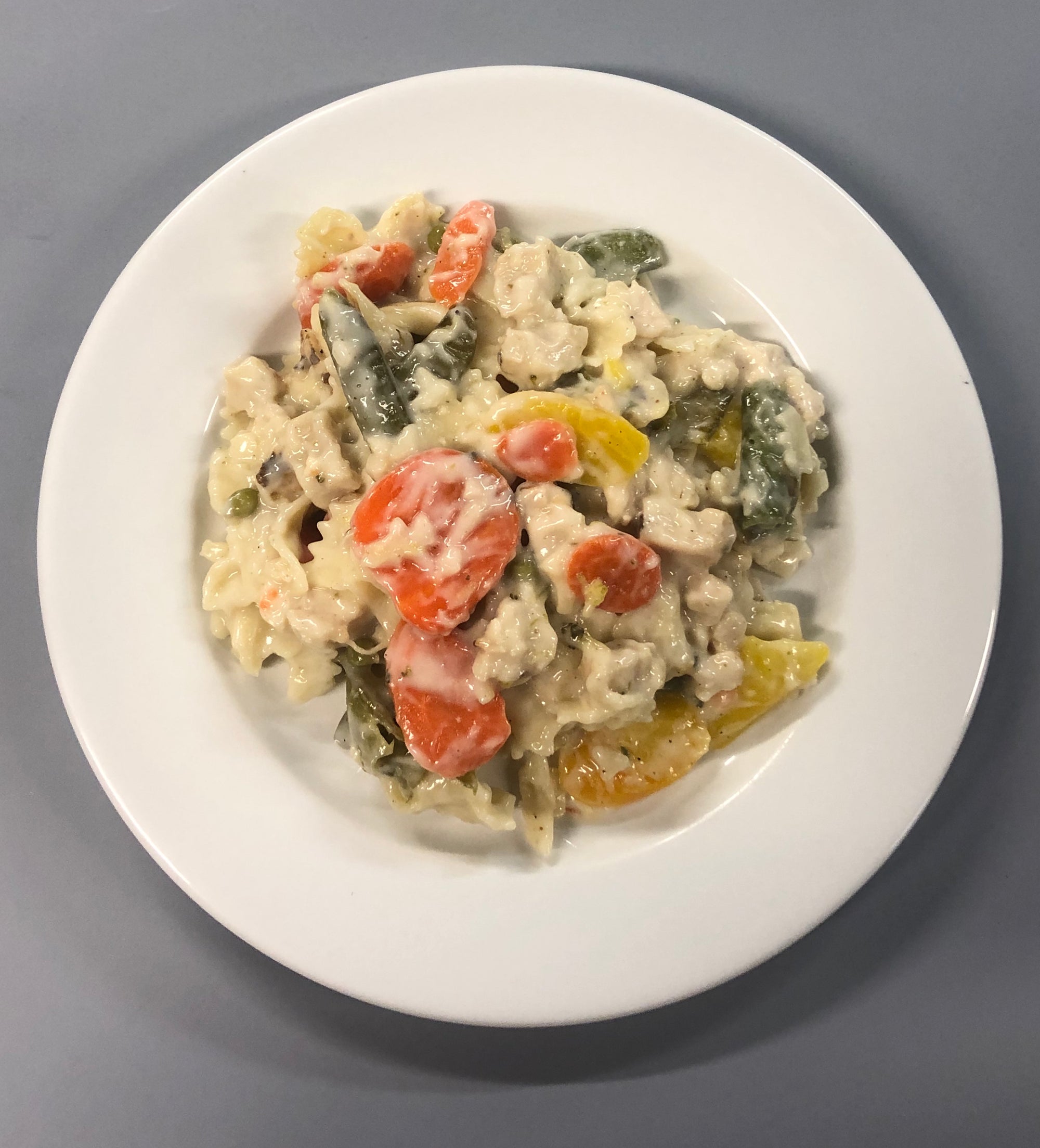 Chicken Alfredo with Pasta and Vegetables